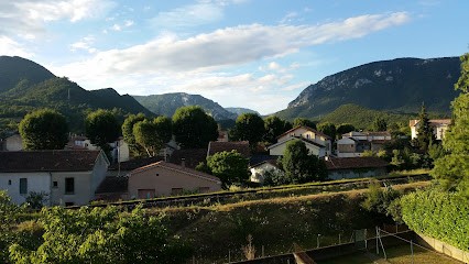 Bénassis Lucien, Magasin d'Articles de Sports à Quillan