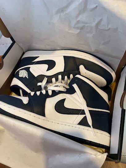 JD Sports, Magasin d'Articles de Sports à Auxerre