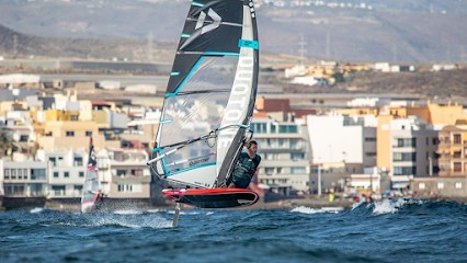 SwellAddiction, Magasin d'Articles de Sports à Auray